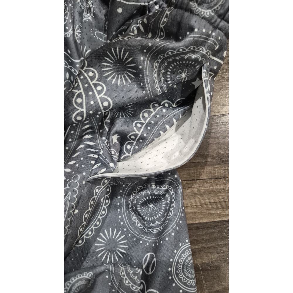 Baseball Lifestyle 101 BL101 Paisley Shorts Men’s Large Gray NWT Athletic - Picture 7 of 9